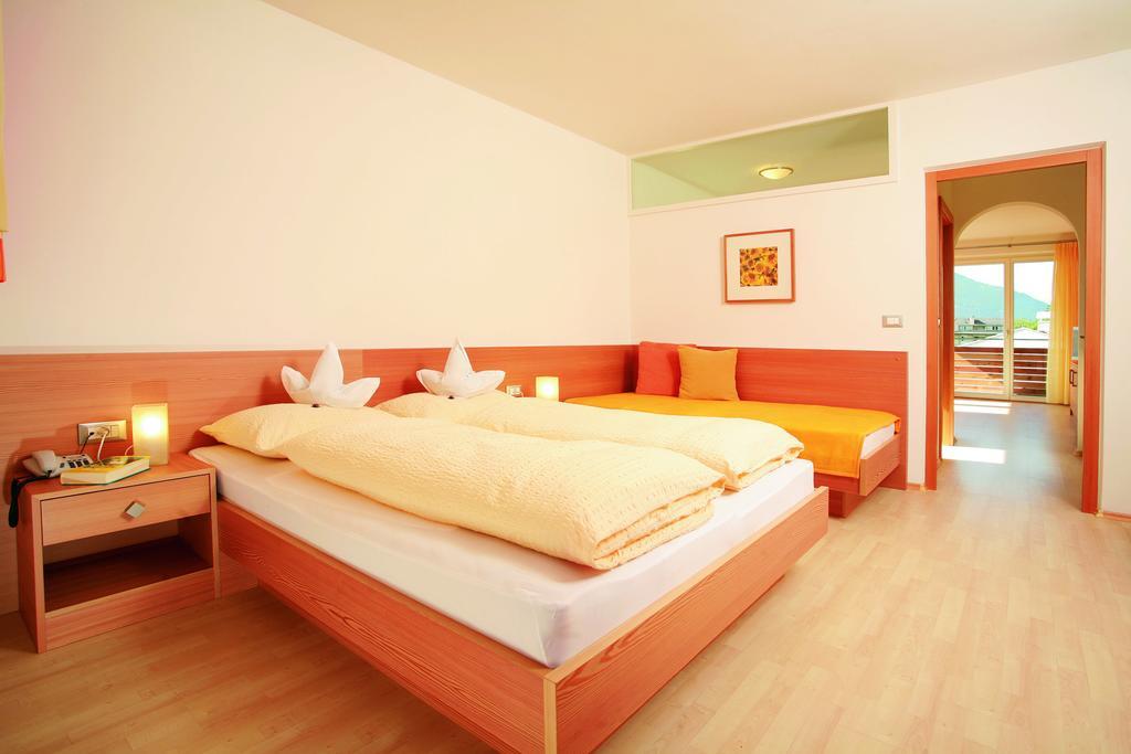 Hotel Haselried Tirolo Quarto foto